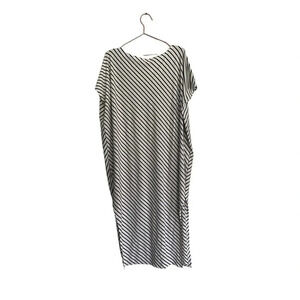 KidsForm Women's White & Black Striped Short Sleeve Maxi Dress Size Small